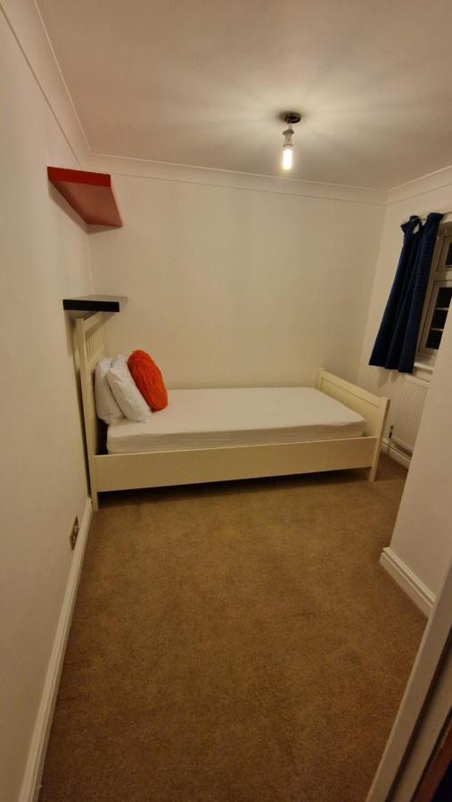 ווינדזור Comfort Sleep - Rooms With Shared Facilities מראה חיצוני תמונה