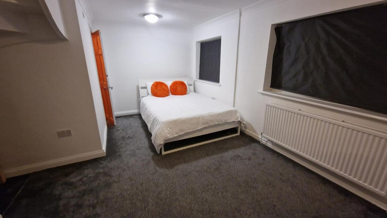 ווינדזור Comfort Sleep - Rooms With Shared Facilities מראה חיצוני תמונה
