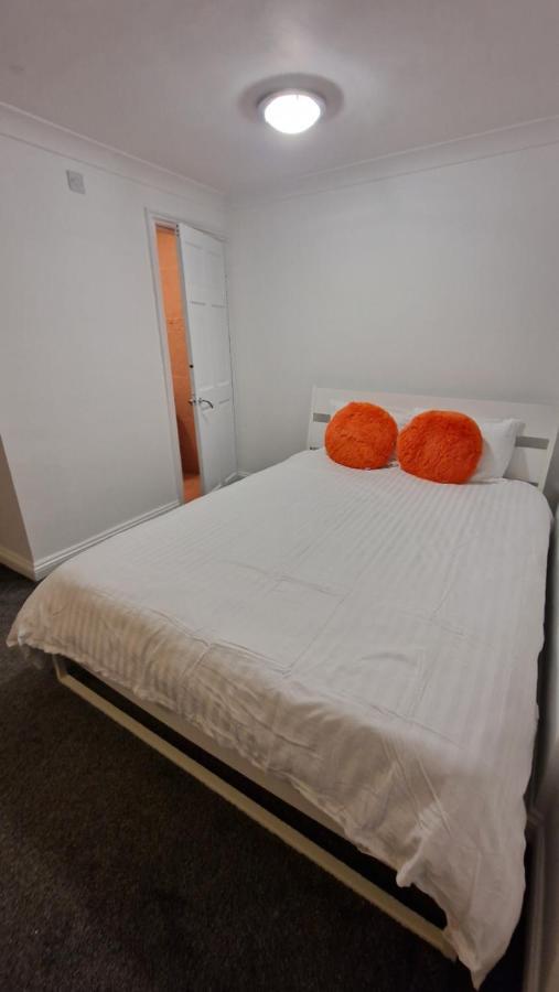 ווינדזור Comfort Sleep - Rooms With Shared Facilities מראה חיצוני תמונה