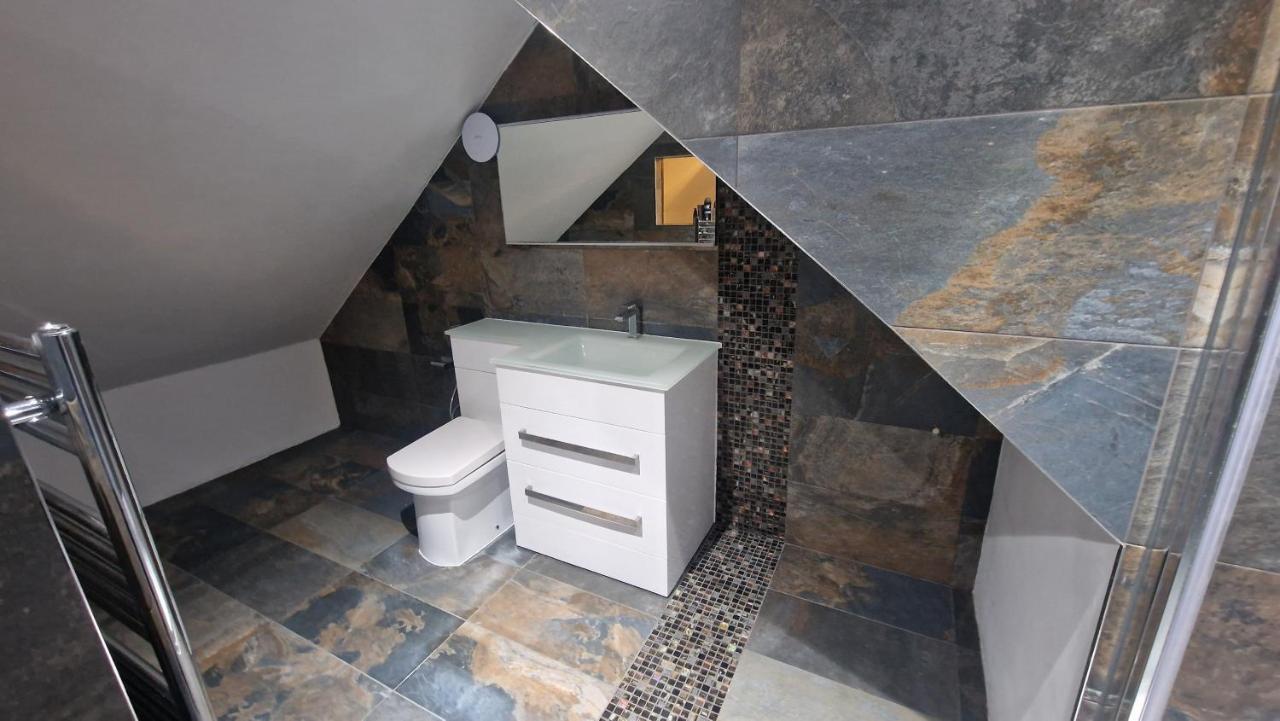 ווינדזור Comfort Sleep - Rooms With Shared Facilities מראה חיצוני תמונה